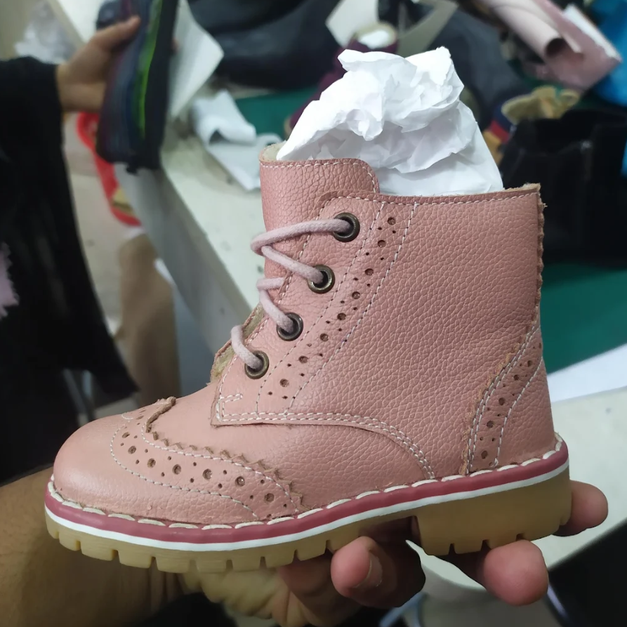 Ladies Leather Ankle Shoe