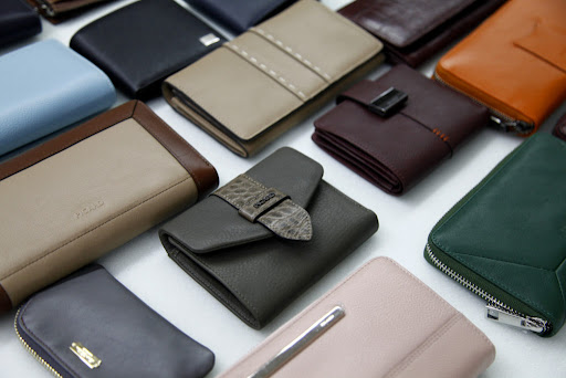 Leather Handbags & Wallets
